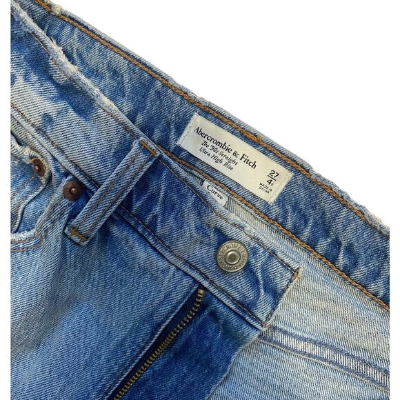 Abercrombie & Fitch Curve Love The High Rise Ultra Straight Jean with Vent Hem - Picture 6 of 9
